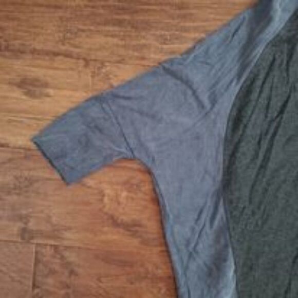 𝅺zara B&W Gray V-Neck Short Sleeve Top Shirt M NWT - Picture 6 of 7